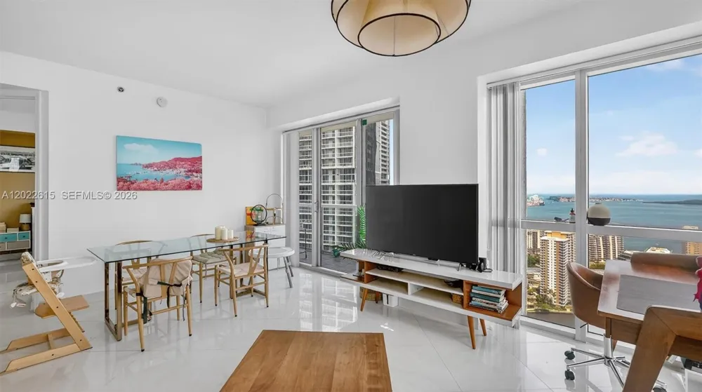 500 Brickell Ave #4102 Miami, FL 33131