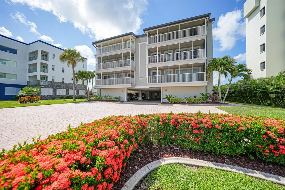 1477 PARK BEACH CIRCLE #13 Punta Gorda, FL 33950