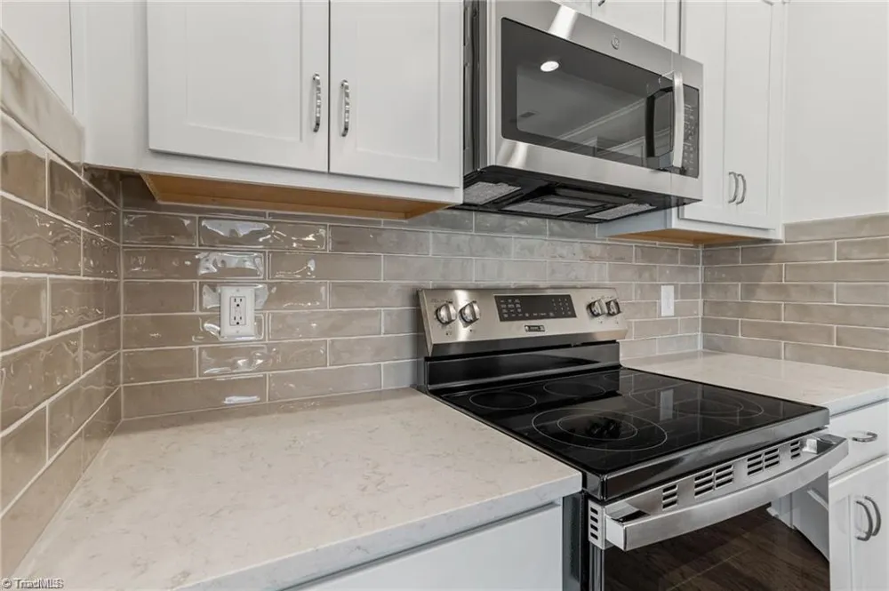 1675 Ashmead Lane Clemmons, NC 27012