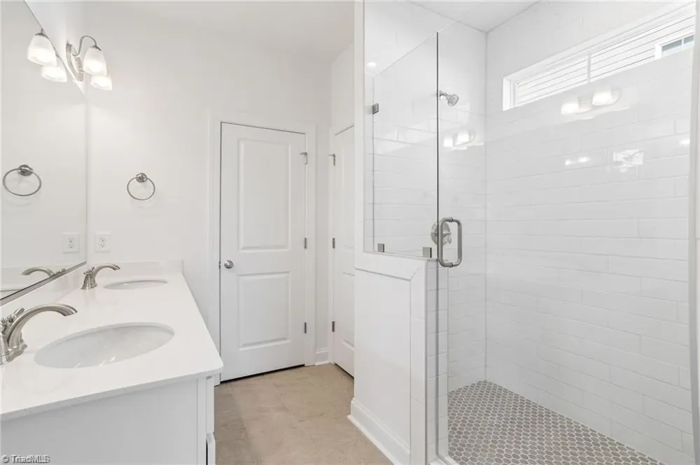 1675 Ashmead Lane Clemmons, NC 27012