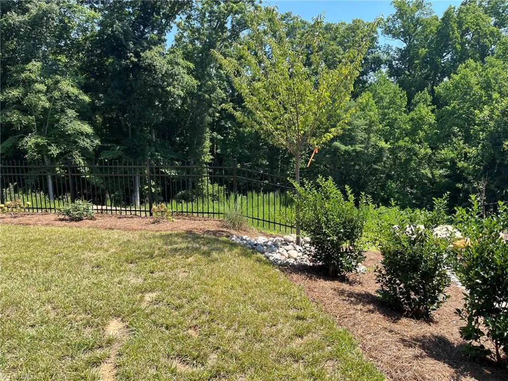 1675 Ashmead Lane Clemmons, NC 27012