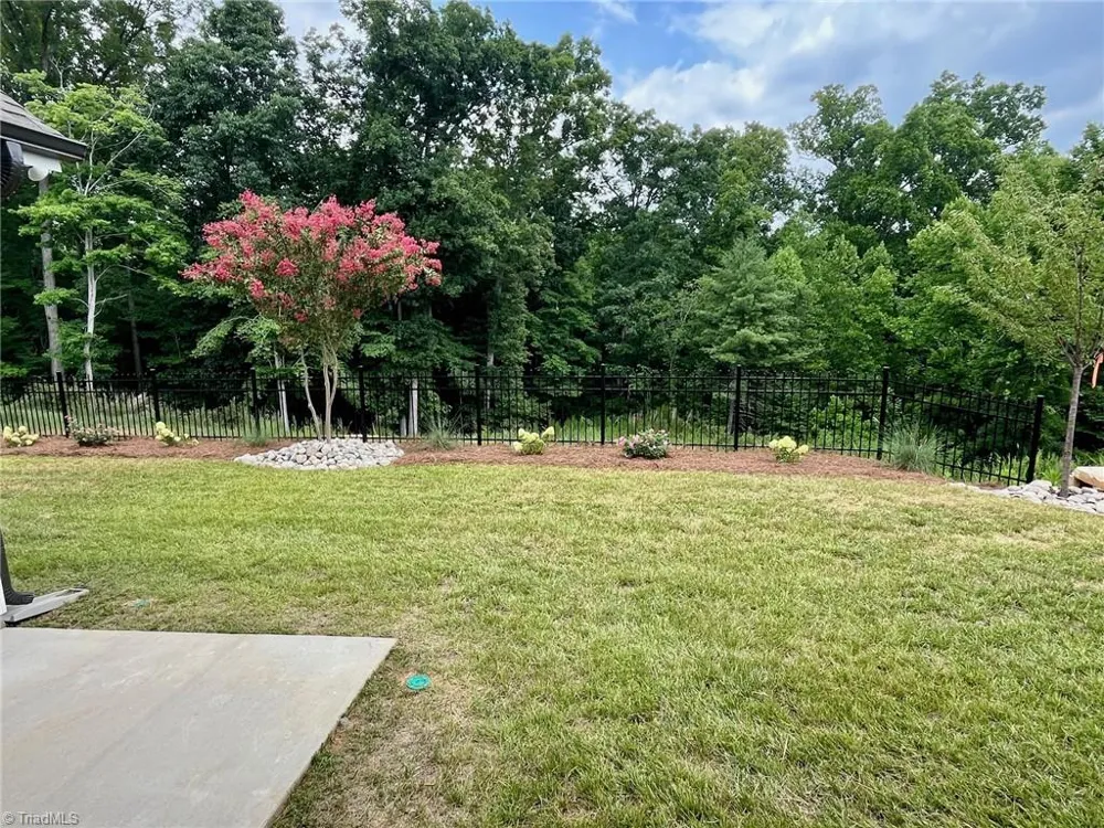1675 Ashmead Lane Clemmons, NC 27012