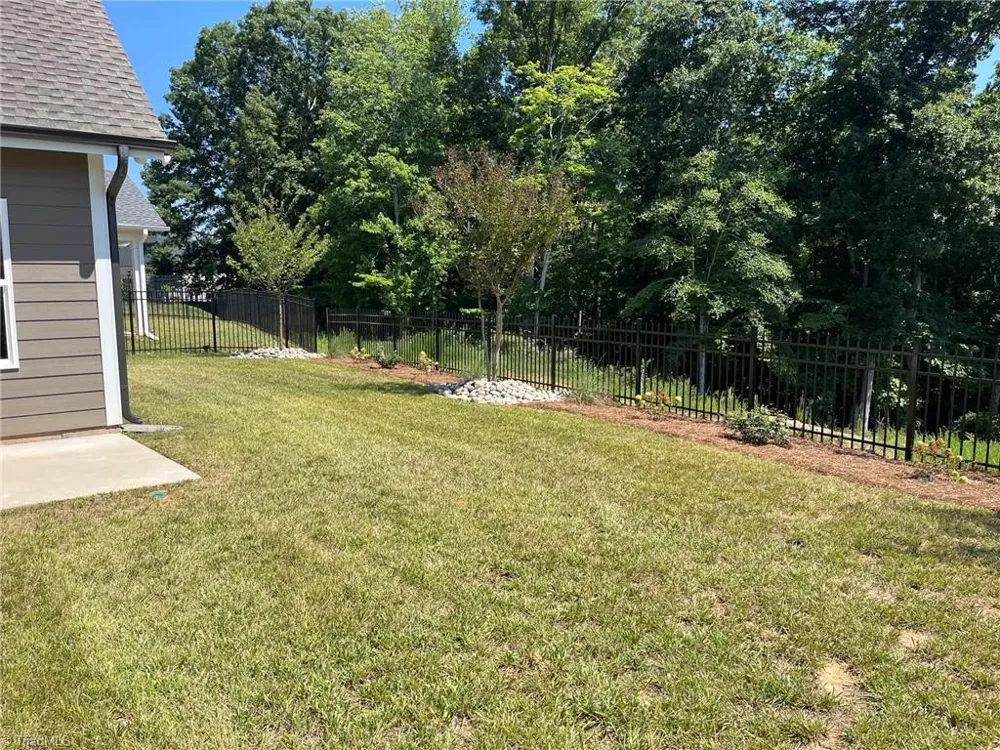 1675 Ashmead Lane Clemmons, NC 27012