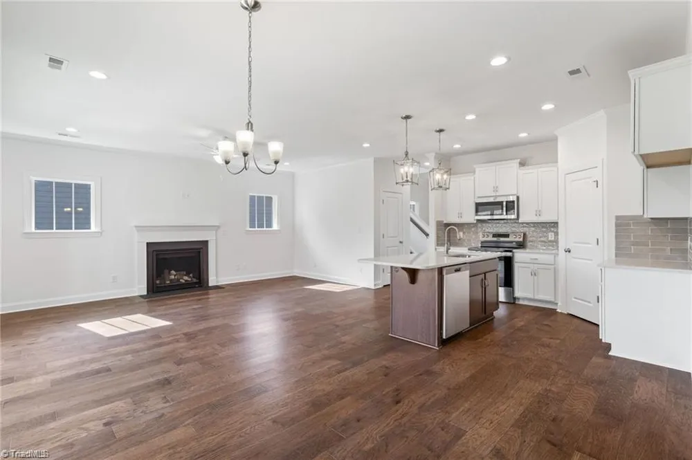 1675 Ashmead Lane Clemmons, NC 27012