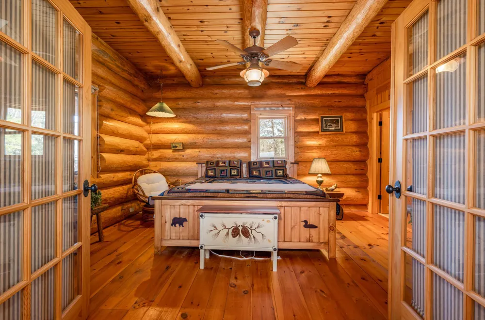 51748 Pine Point Lane Bigfork, MN 56628