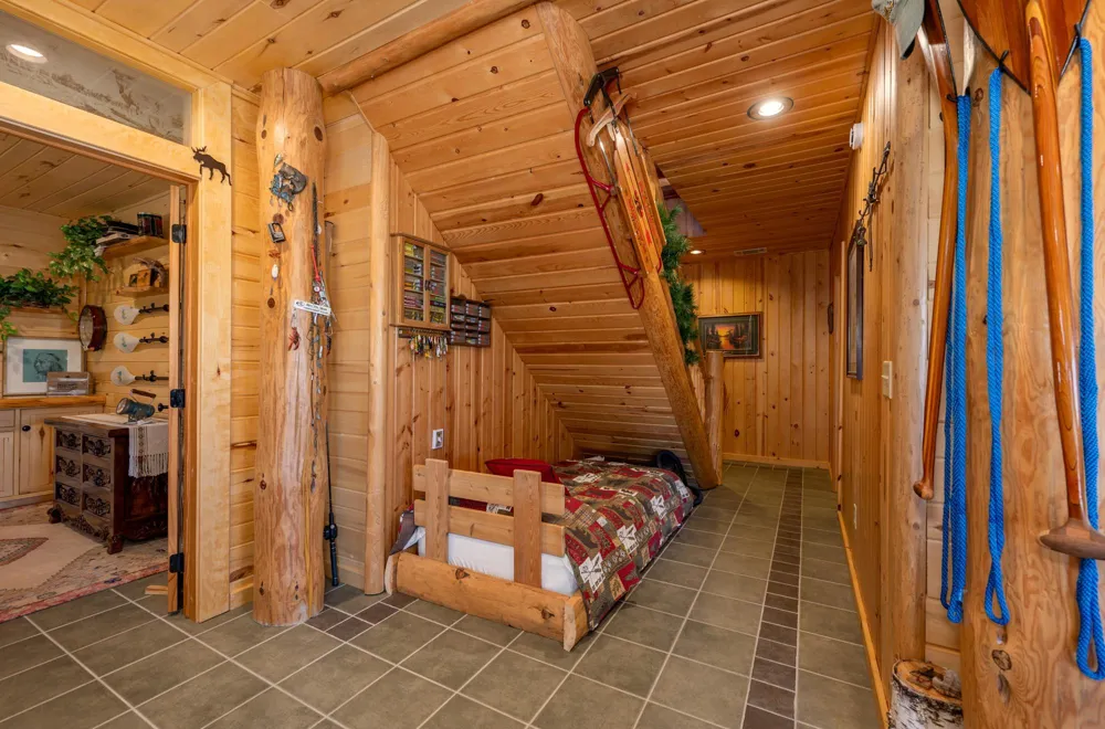 51748 Pine Point Lane Bigfork, MN 56628