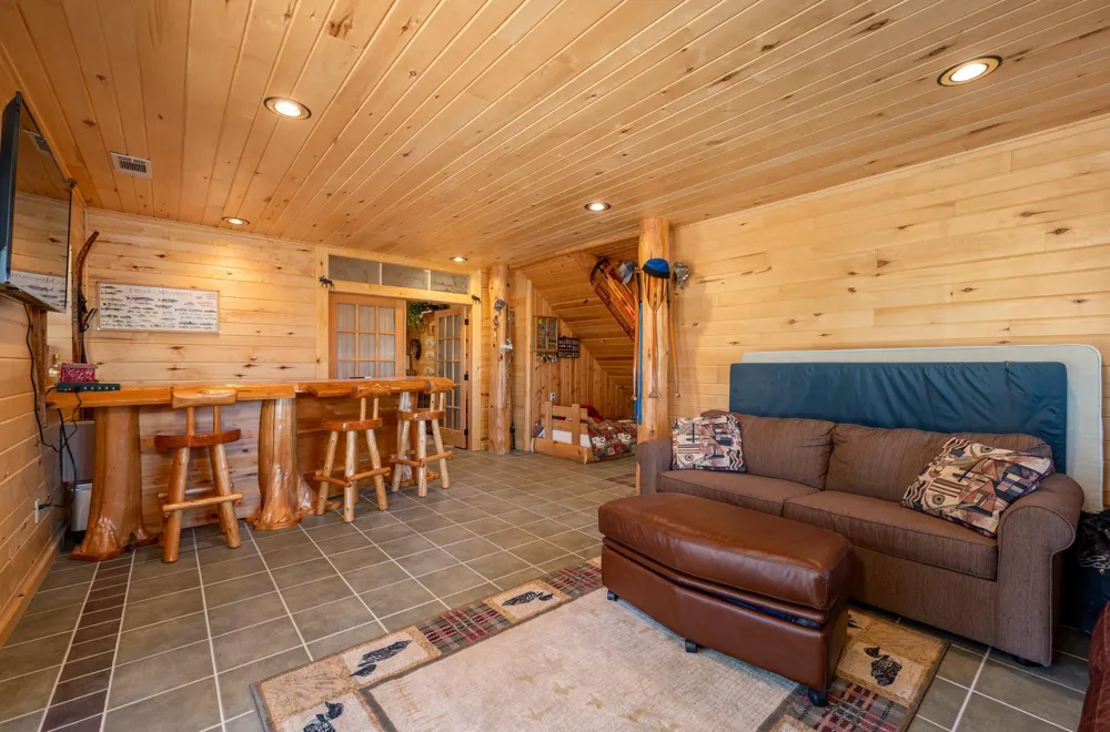 51748 Pine Point Lane Bigfork, MN 56628