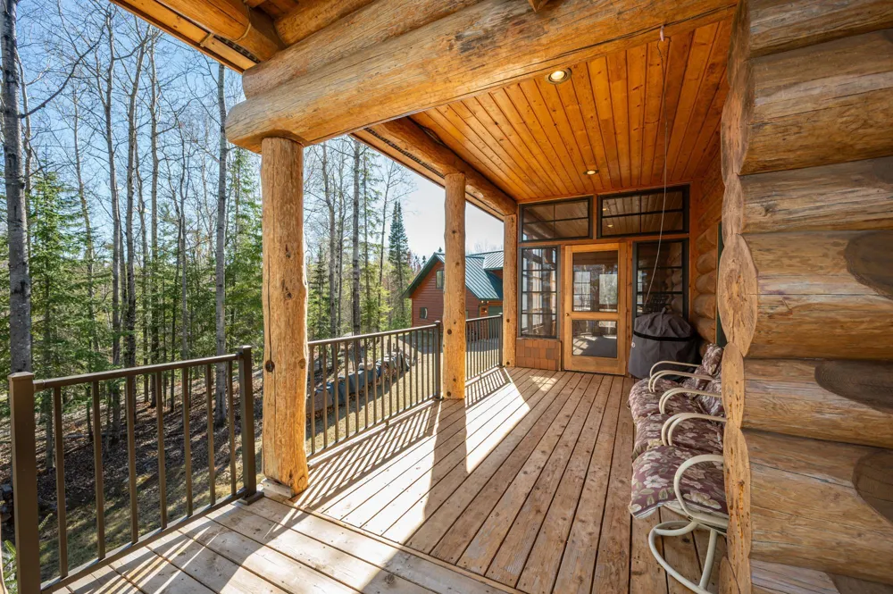 51748 Pine Point Lane Bigfork, MN 56628