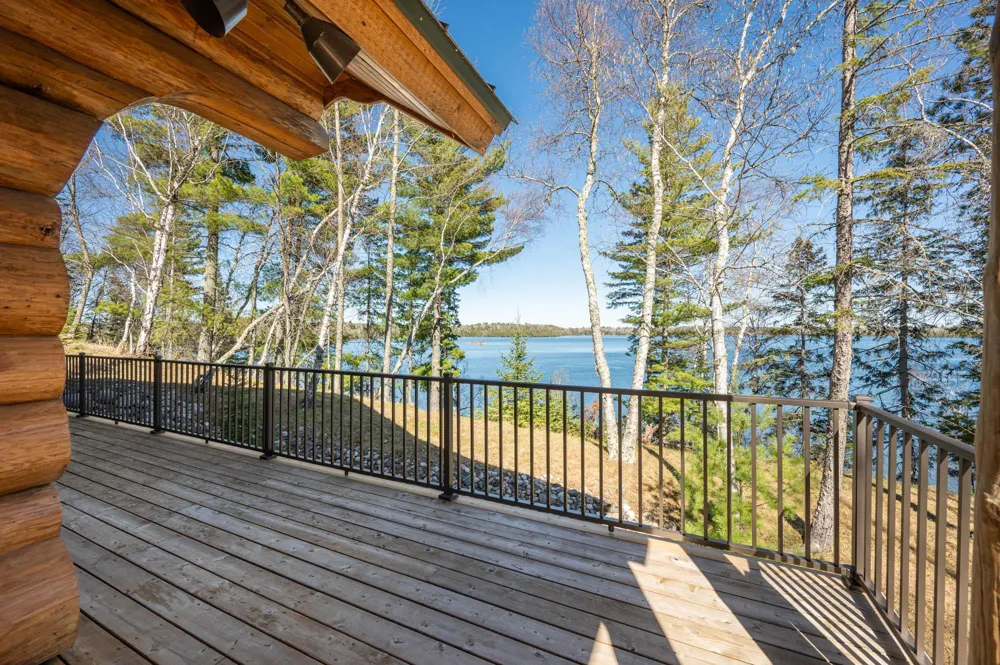 51748 Pine Point Lane Bigfork, MN 56628