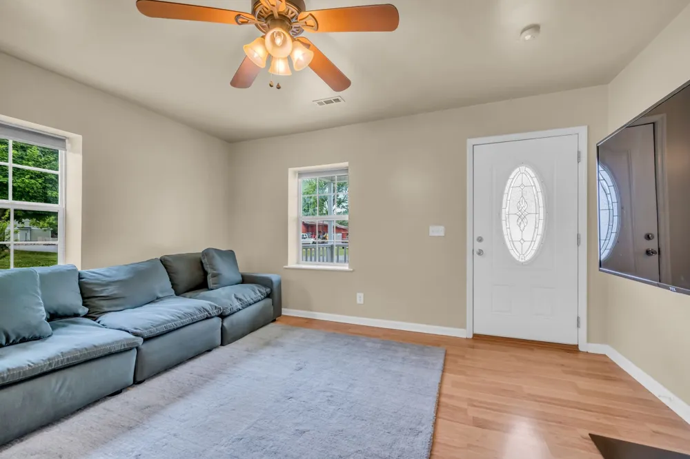 55 College St Mc Ewen, TN 37101