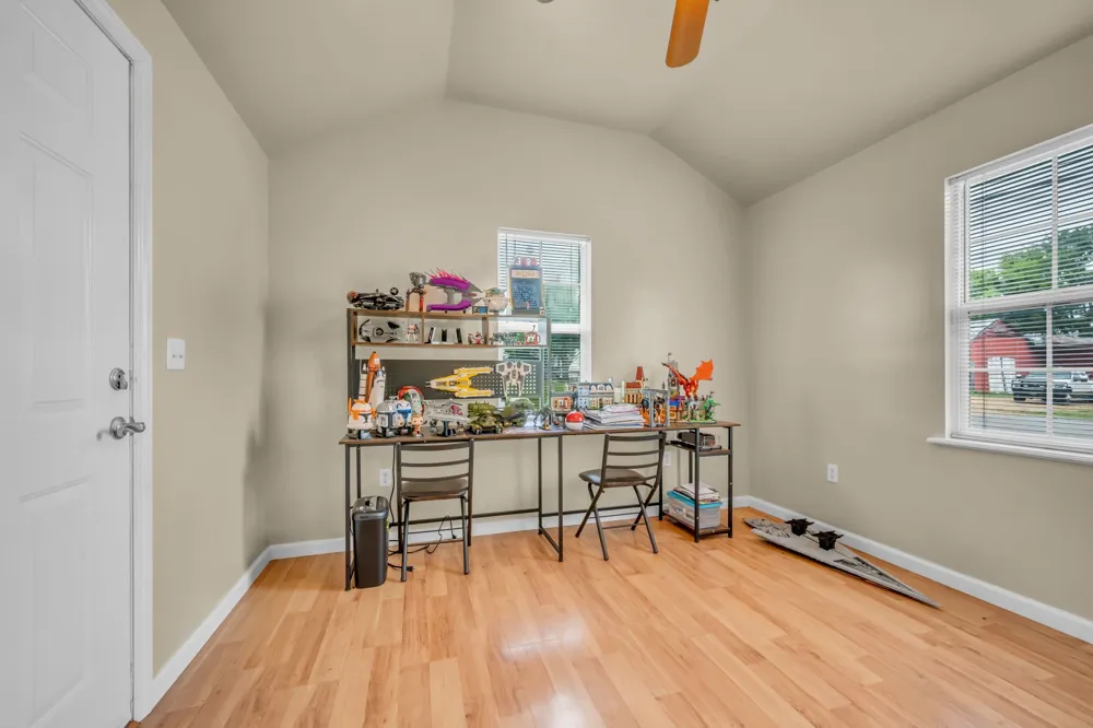55 College St Mc Ewen, TN 37101