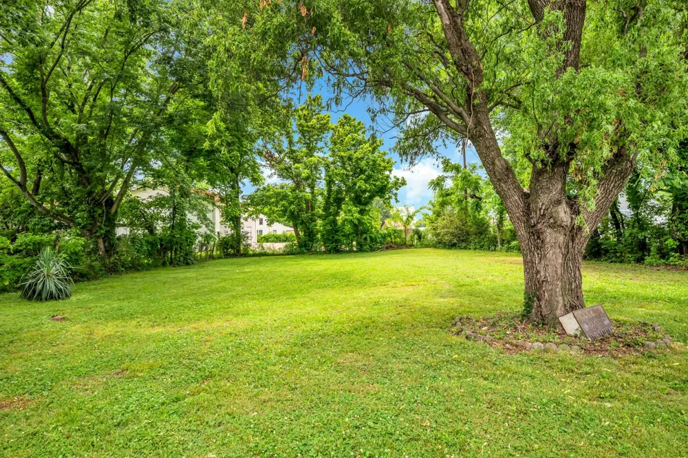 55 College St Mc Ewen, TN 37101