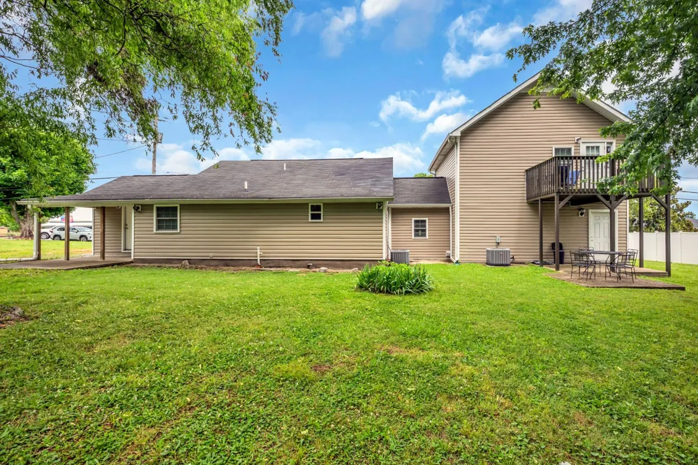 55 College St Mc Ewen, TN 37101