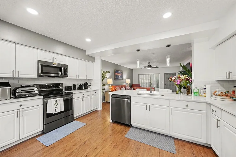 2284 PHILIPPINE DRIVE #69 Clearwater, FL 33763