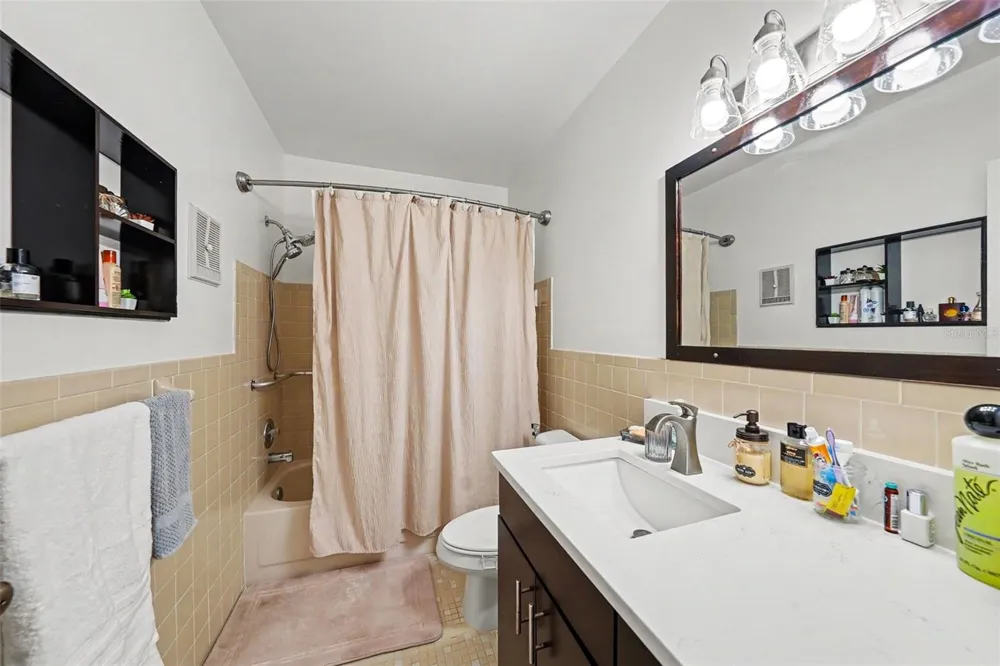 2284 PHILIPPINE DRIVE #69 Clearwater, FL 33763