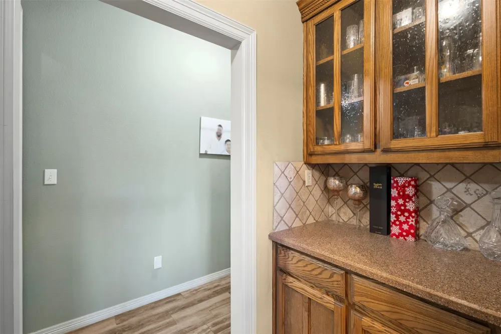 105 Country Ridge Court Red Oak, TX 75154