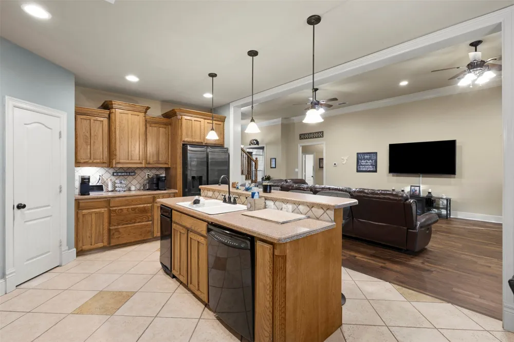 105 Country Ridge Court Red Oak, TX 75154