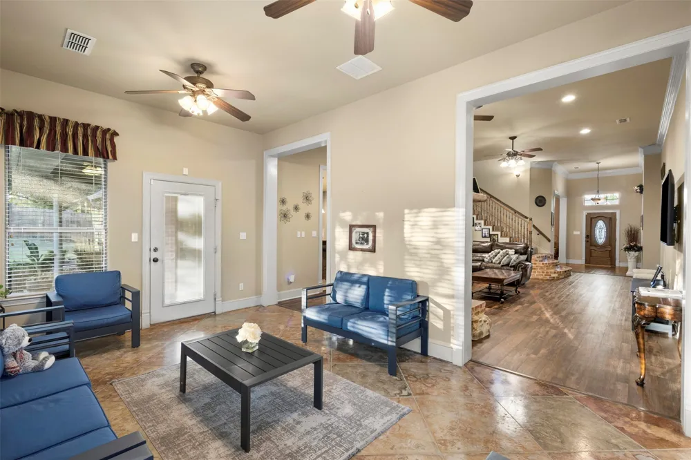 105 Country Ridge Court Red Oak, TX 75154