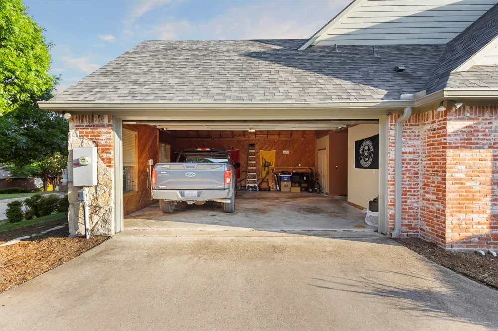 105 Country Ridge Court Red Oak, TX 75154
