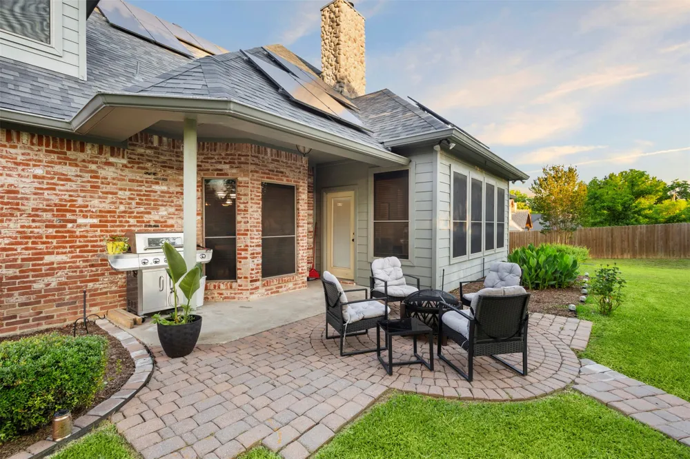 105 Country Ridge Court Red Oak, TX 75154