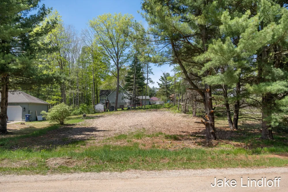 8383 Ontario Street Stanwood, MI 49346