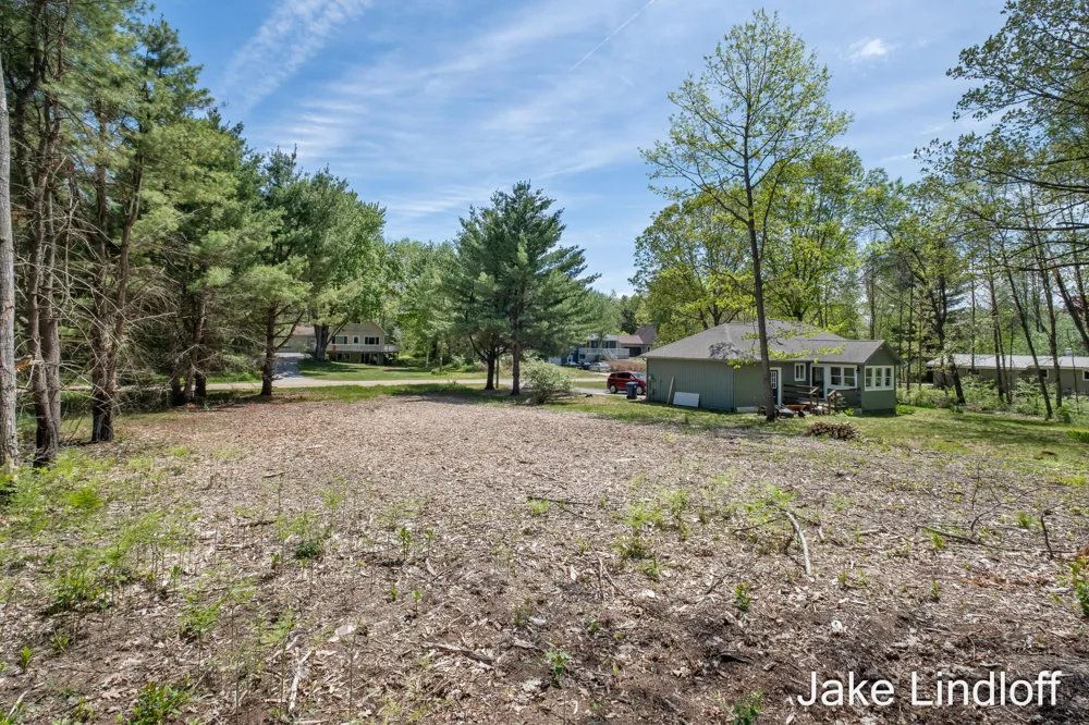 8383 Ontario Street Stanwood, MI 49346