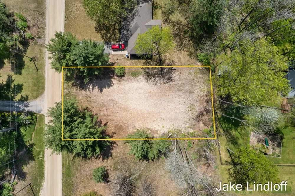 8383 Ontario Street Stanwood, MI 49346