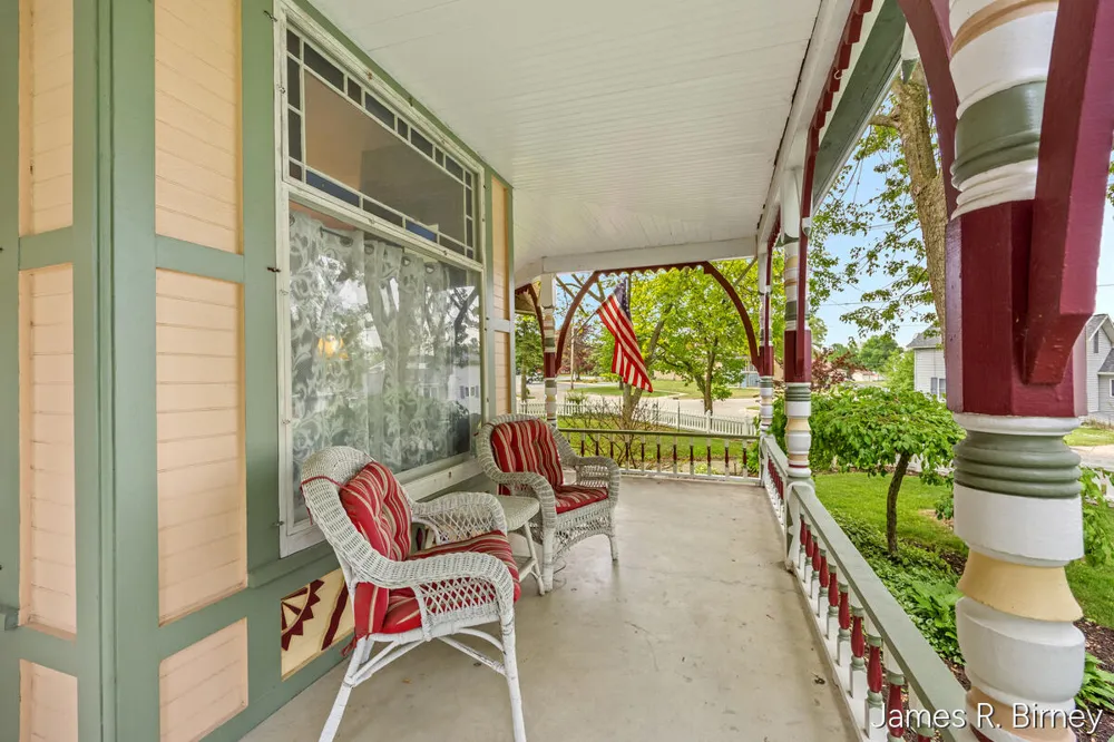 529 Avery Street Lowell City, MI 49331