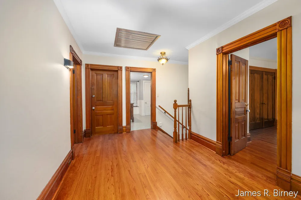529 Avery Street Lowell City, MI 49331