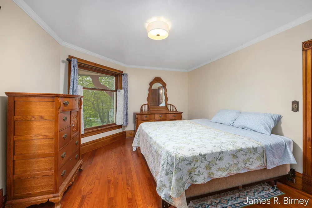 529 Avery Street Lowell City, MI 49331