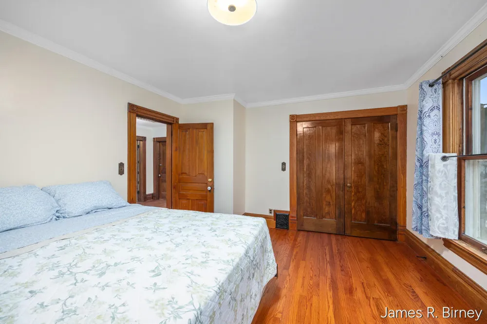 529 Avery Street Lowell City, MI 49331