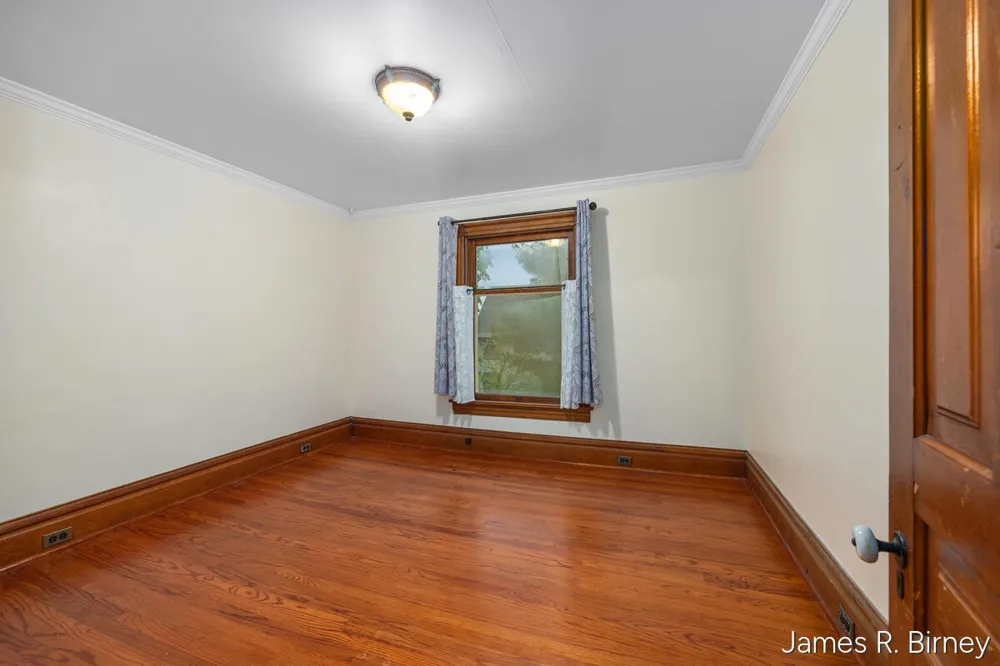 529 Avery Street Lowell City, MI 49331
