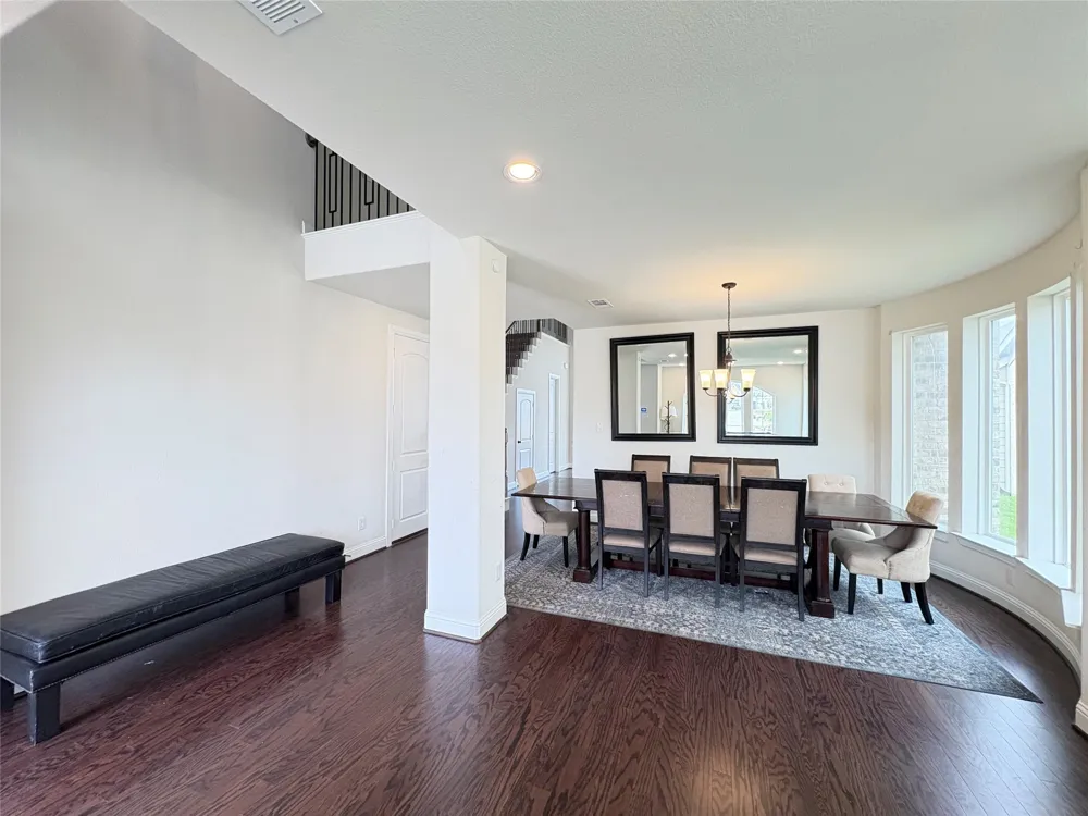 323 Butternut Way Irving, TX 75063