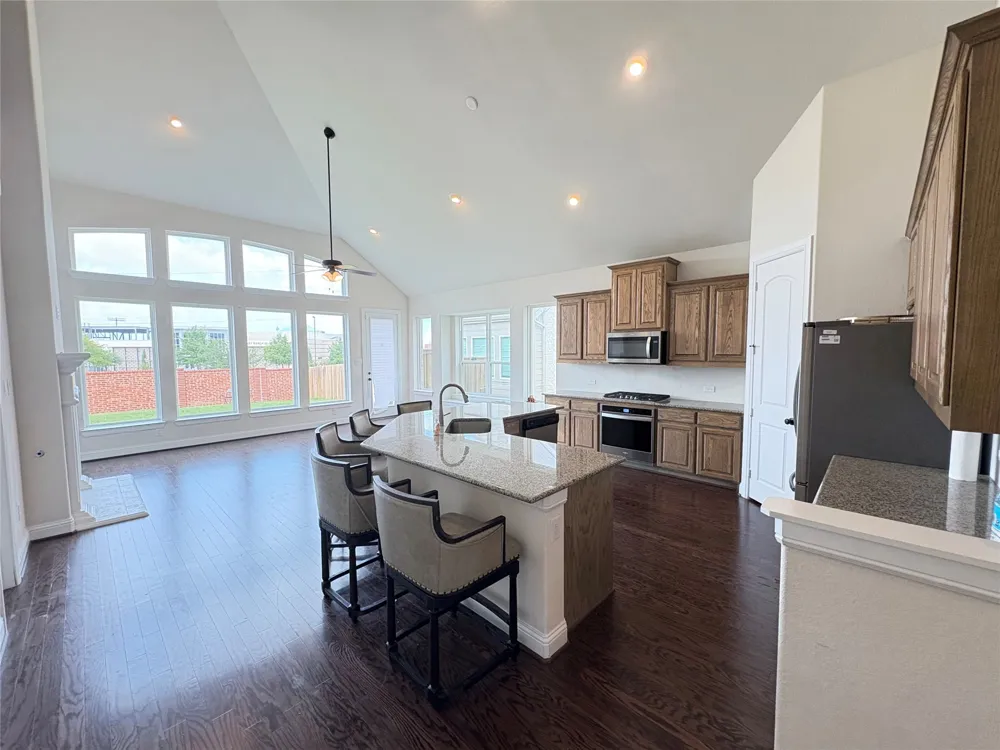 323 Butternut Way Irving, TX 75063