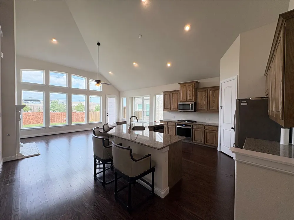 323 Butternut Way Irving, TX 75063