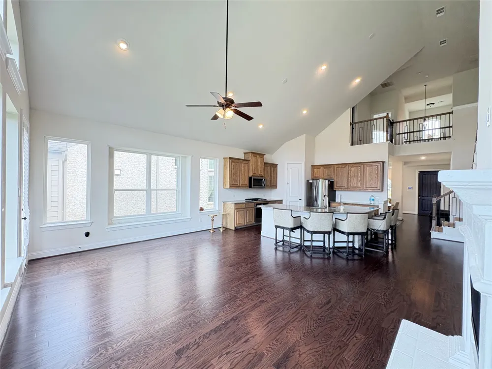 323 Butternut Way Irving, TX 75063