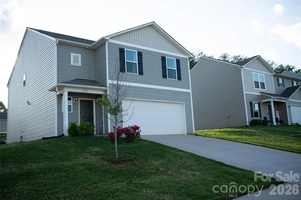 1563 Catskill Way Newton, NC 28658