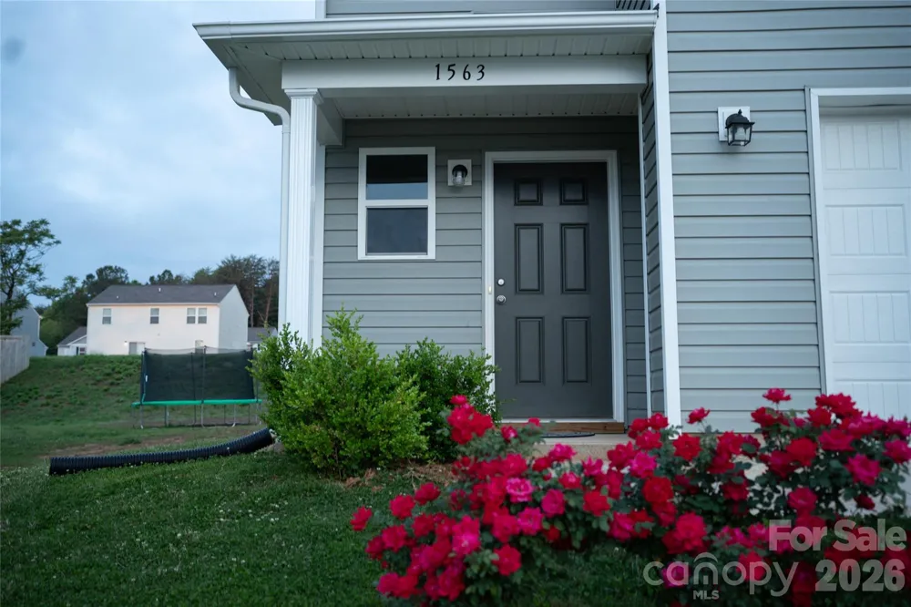 1563 Catskill Way Newton, NC 28658