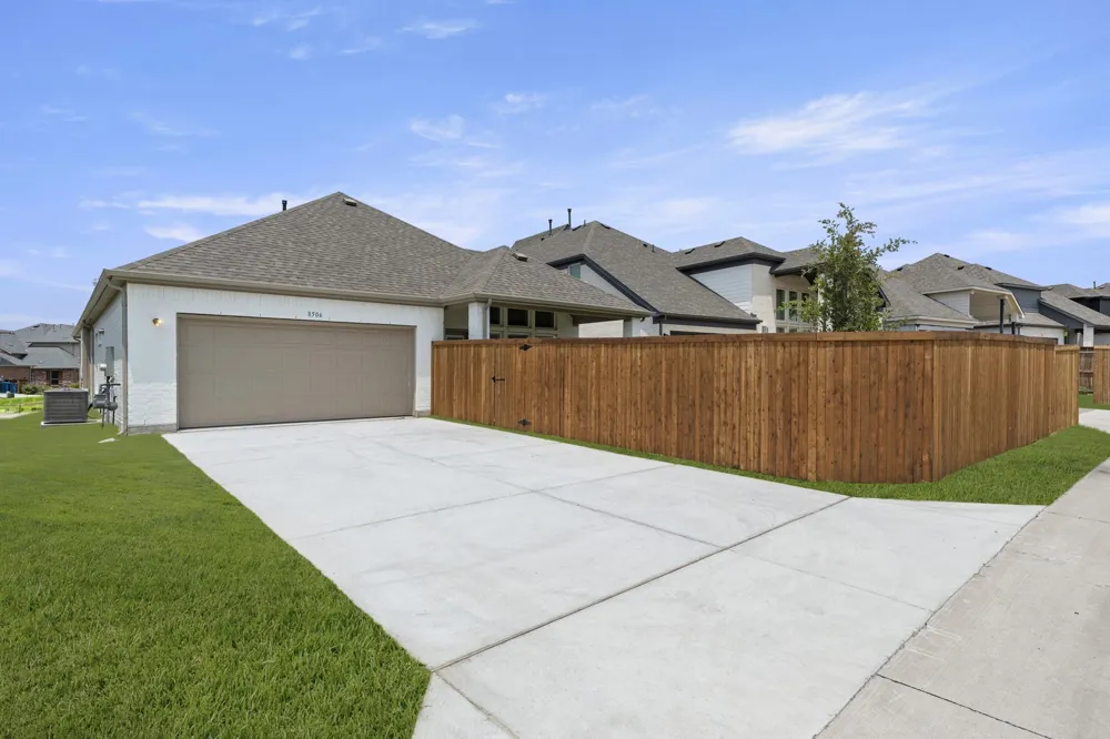 8506 Great Stone Street Rowlett, TX 75089