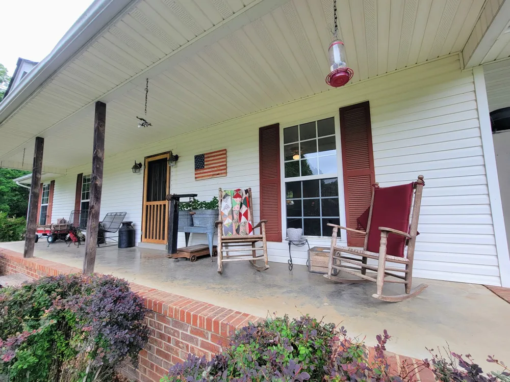 1089 Jim Clark Rd Erin, TN 37061