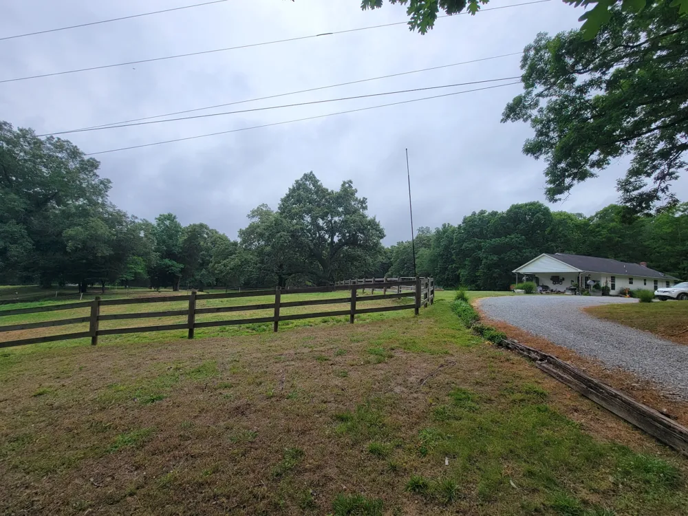 1089 Jim Clark Rd Erin, TN 37061