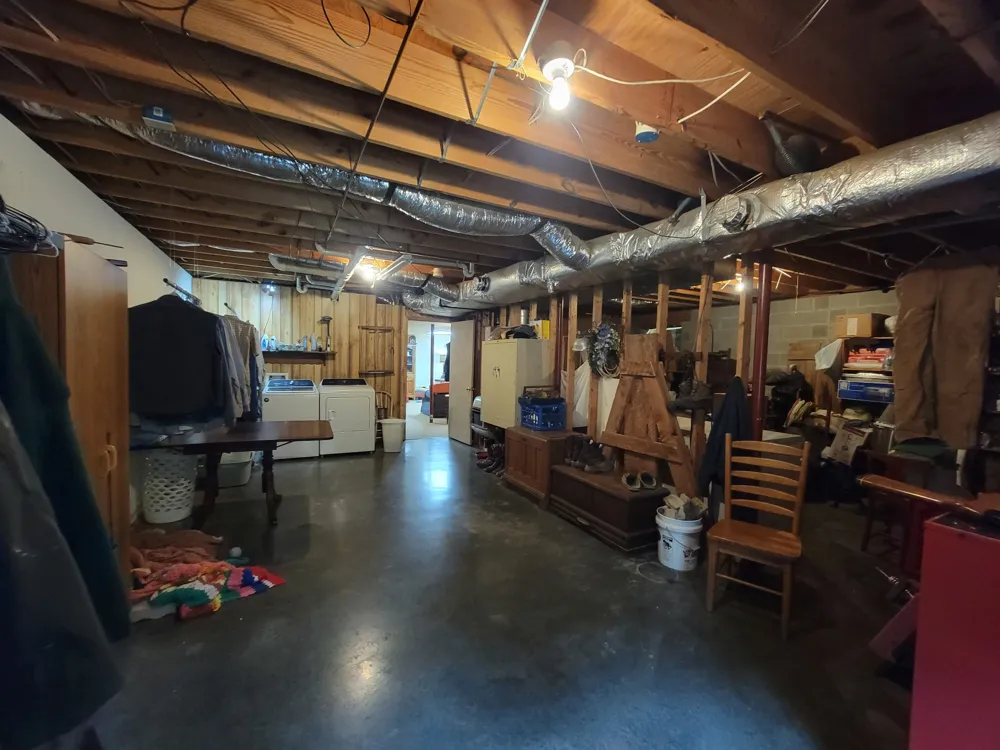 1089 Jim Clark Rd Erin, TN 37061
