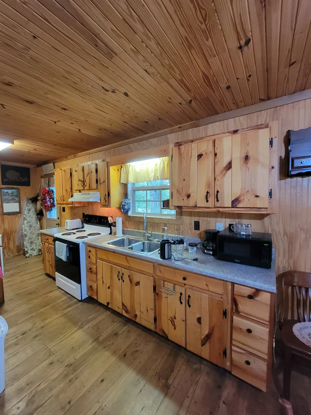 1089 Jim Clark Rd Erin, TN 37061