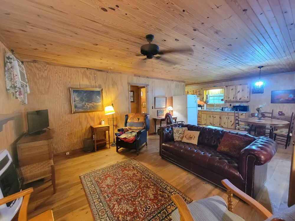 1089 Jim Clark Rd Erin, TN 37061