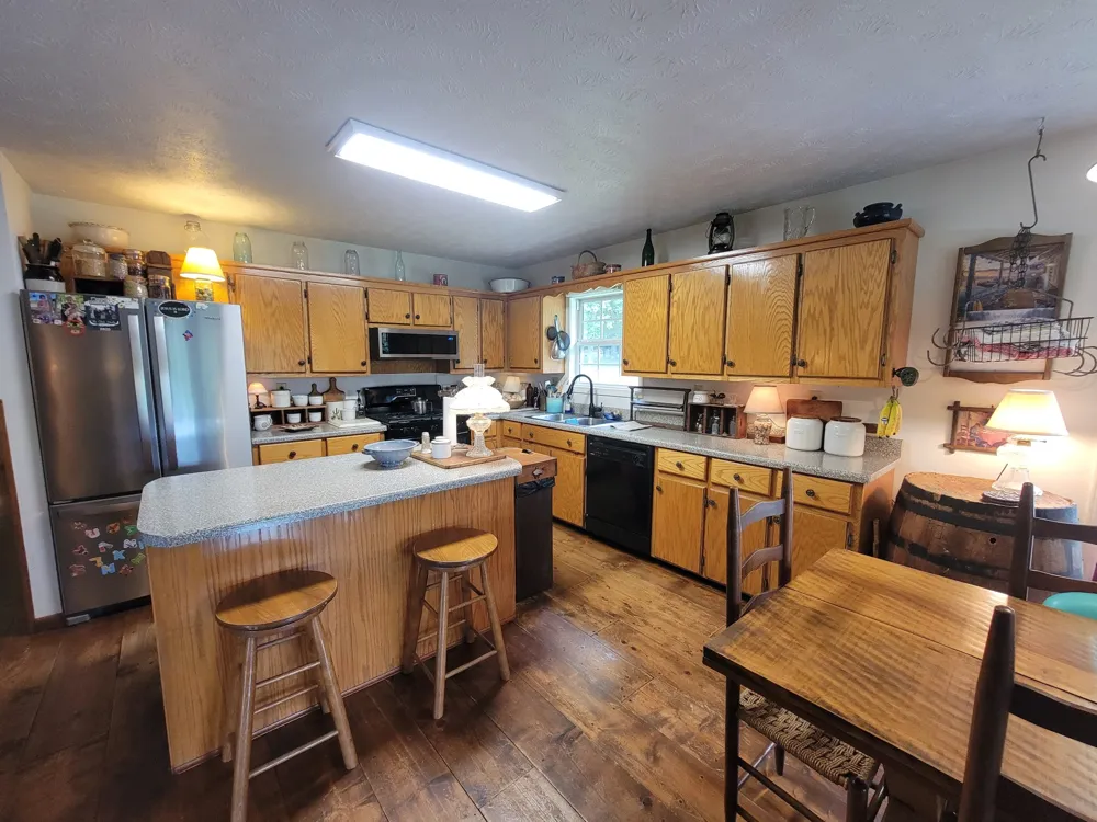 1089 Jim Clark Rd Erin, TN 37061