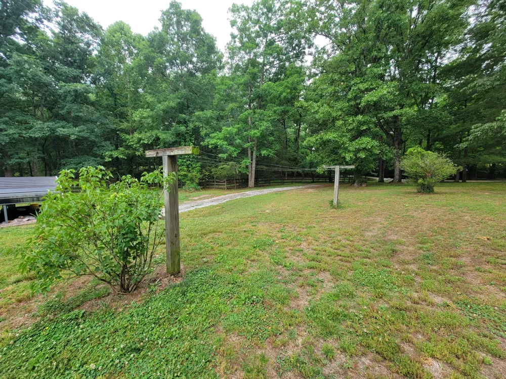 1089 Jim Clark Rd Erin, TN 37061