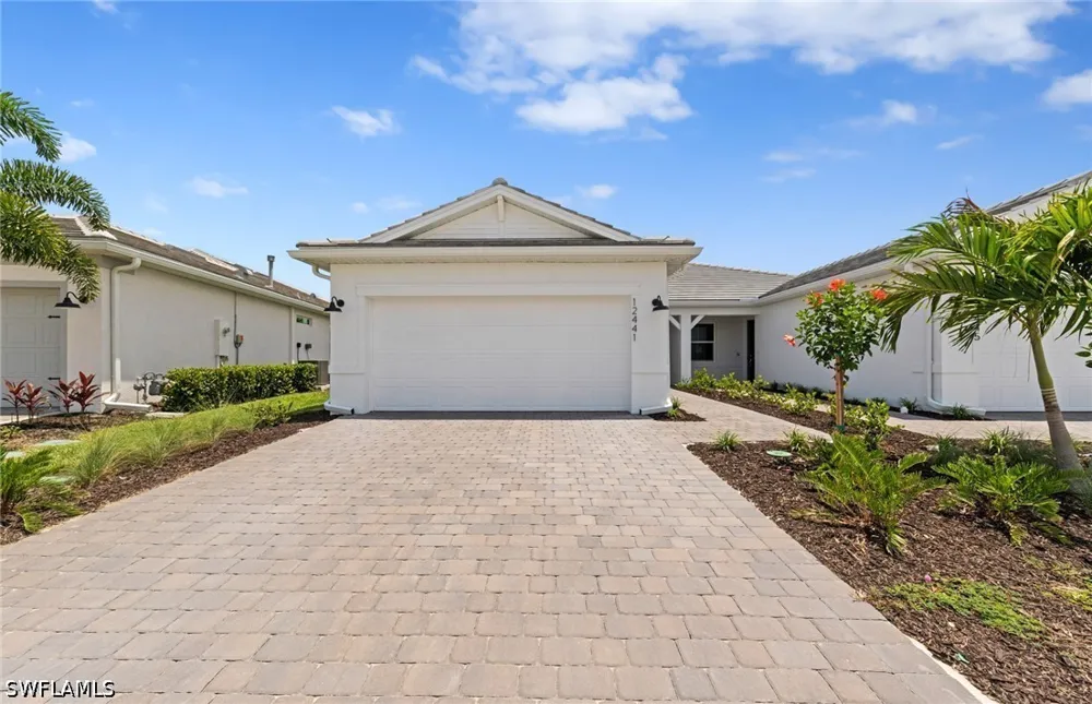 Dolomite Way Alva, FL 33920