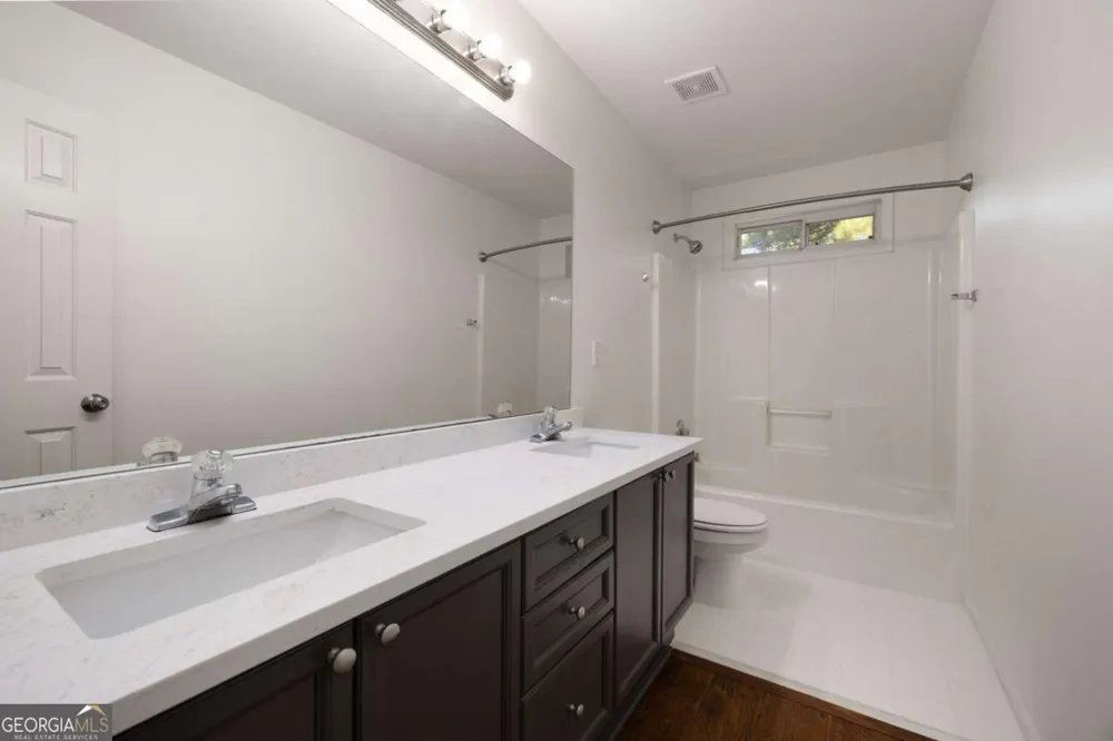 5422 Pepperbush CT Sugar Hill, GA 30518