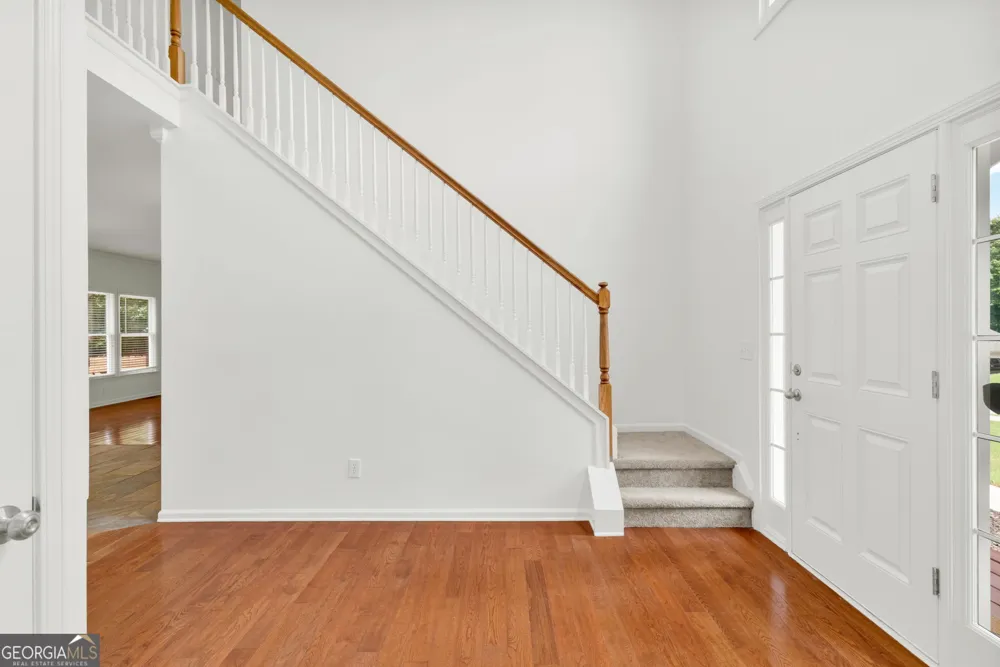 5422 Pepperbush CT Sugar Hill, GA 30518