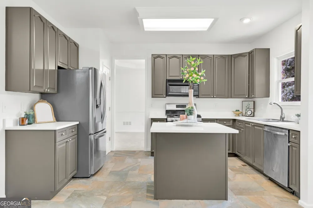 5422 Pepperbush CT Sugar Hill, GA 30518